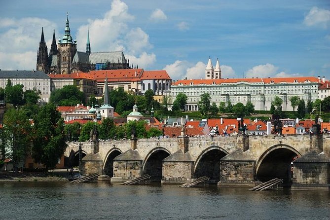Prague's charming old places tour in Russian language - Josefov, Prague’s former Jewish Quarter