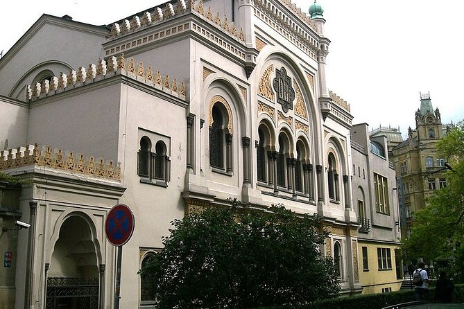 Prague's Jewish Quarter: A Self-Guided Audio Tour - Jewish Town Hall and the Old-New Synagogue