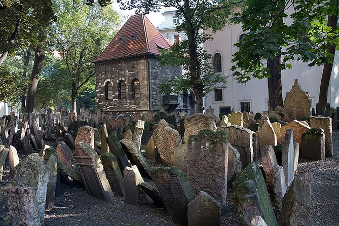 Prague's Jewish Quarter: A Self-Guided Audio Tour - Old Jewish Cemetery: context at walking pace