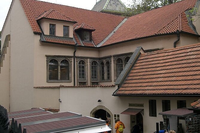 Prague's Jewish Quarter: A Self-Guided Audio Tour - Spanish Synagogue: another exterior stop
