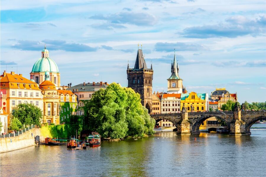 Prague: Scavenger Hunt Self-Guided Tour - Key points at a glance