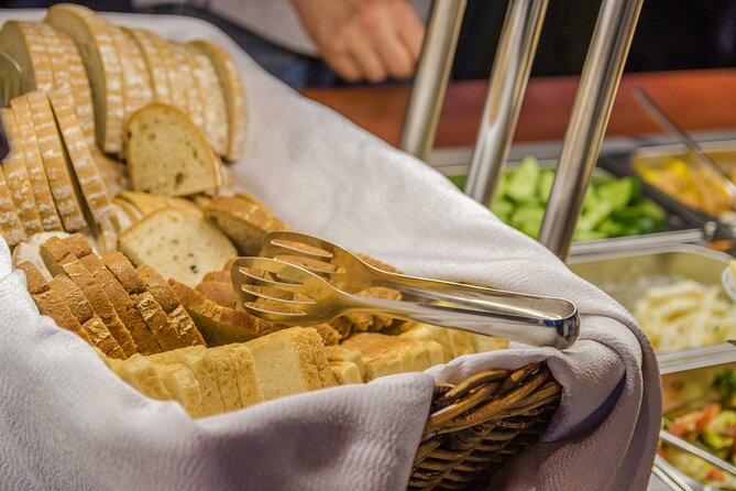Prague: Sightseeing Boat Cruise with Buffet Dinner - Kampa Island and Charles Bridge after dark