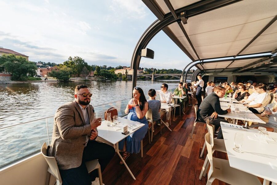 Prague: Sightseeing Dinner Cruise on Open-Top Glass Boat - Petřín Hill and Old Town from the open deck