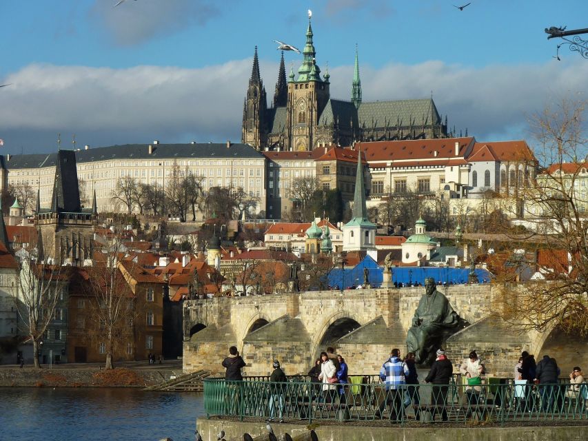 Prague Sightseeing Tour with Lunch - Key Points At A Glance