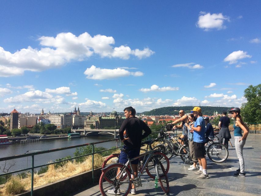 Prague: Stunning Viewpoints, Castle, City & Park Bike Tour - Why a bicycle works so well in Prague