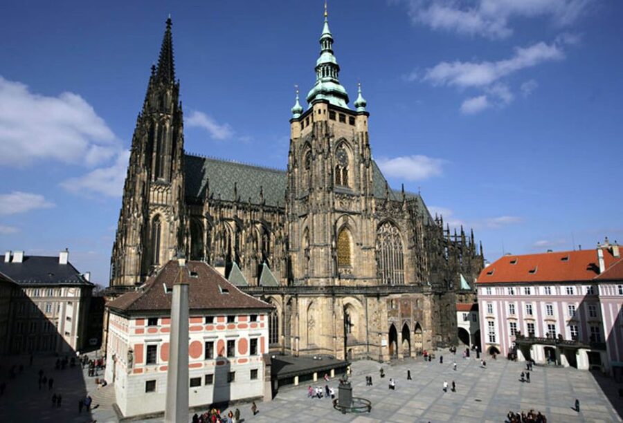Prague: Stunning Viewpoints, Castle, City & Park Bike Tour - Petrin Park and another high view