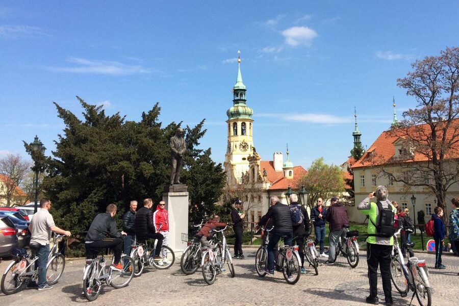 Prague: Stunning Viewpoints, Castle, City & Park E-Bike Tour - The Giant Metronome and Letná Park
