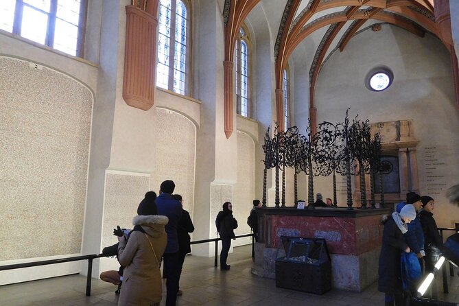 Prague Synagogues and Jewish Quarter Private Walking Tour - Starting beneath the Astronomical Clock