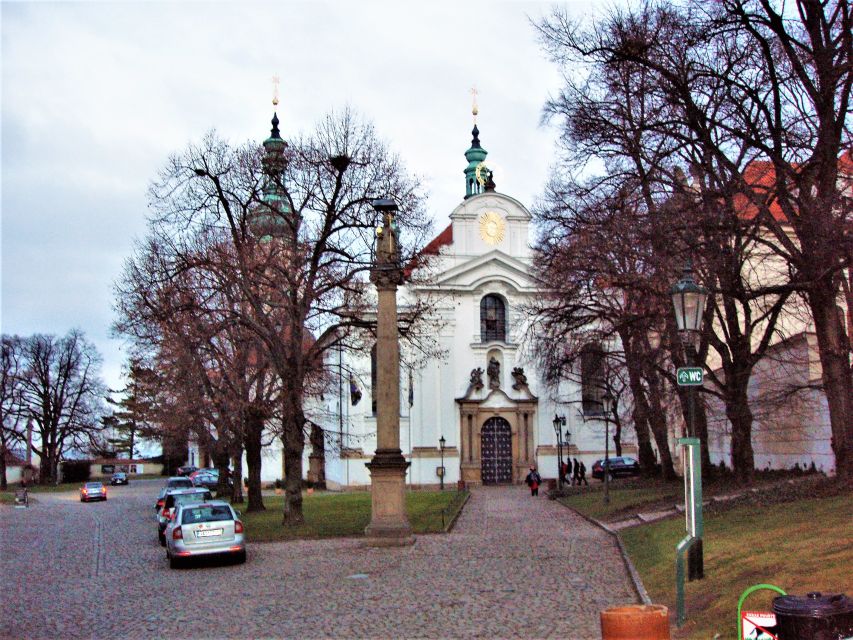 Prague: Tailored Sightseeing Tour in French - Starting at your hotel or a central square