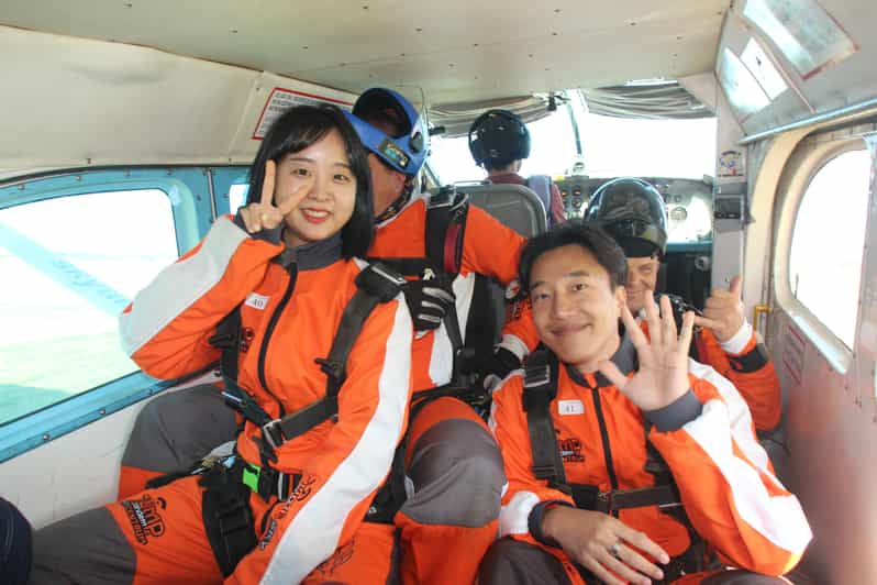 Prague: Tandem Skydiving 14,000ft over Prague with Transfers - Key points to know before you book