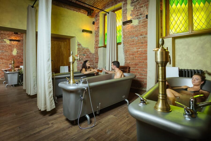 Prague: The Largest Beer SPA with Unlimited Beer Consumption - What happens during the one-hour beer spa visit
