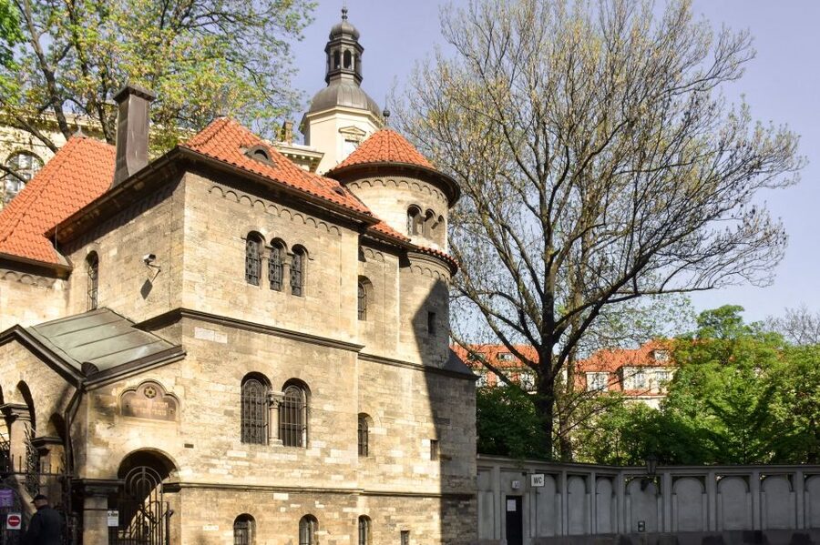 Prague Through the Eyes of Franz Kafka 2.5-Hour Tour - Is $40 good value for 150 minutes?