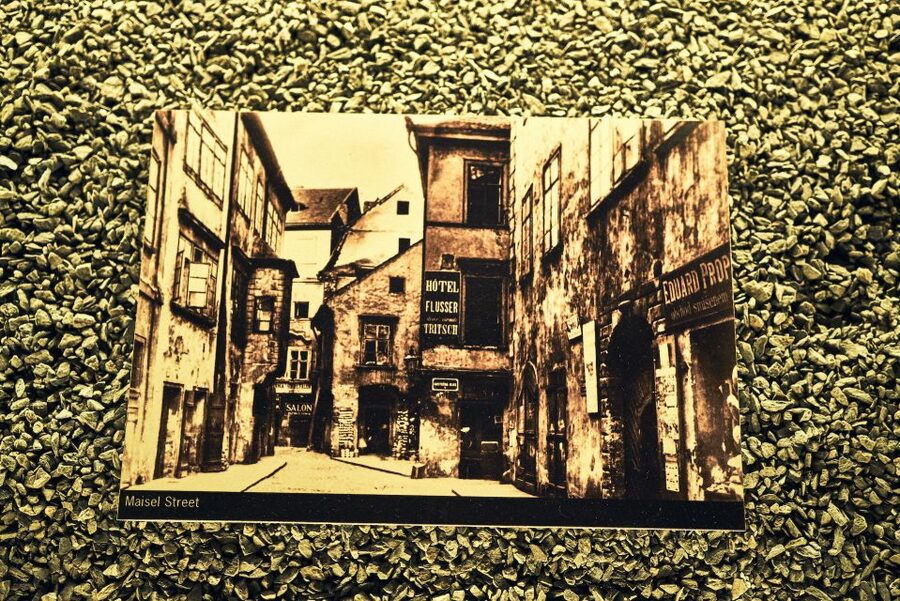 Prague: Tickets for the Franz Kafka Museum - A small museum needs a careful pace