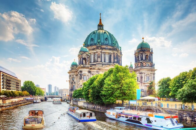 Prague to Berlin - private transfer with 2 hours of sightseeing - Why this transfer can beat a standard travel day