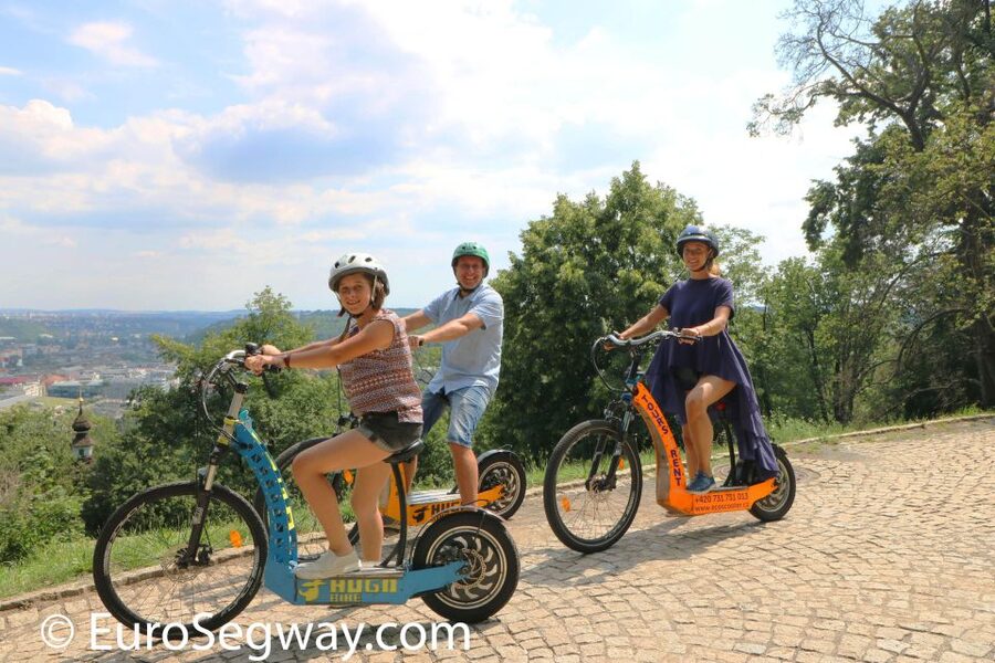 Prague: Tour by Electric Scooter or Cruiser eBike - Strahov Monastery and Petřín Hill