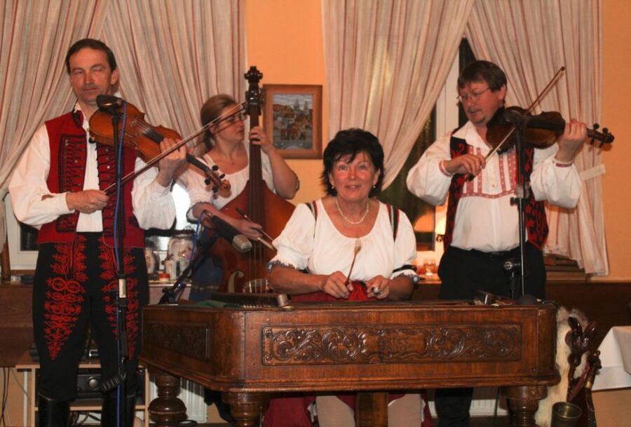 Prague: Traditional Folklore Evening with Dinner & Music - Arriving at the wine cellar