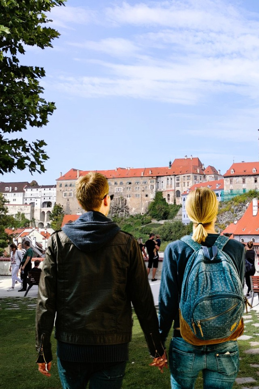 Prague: Transfer to Vienna via fabulous Cesky Krumlov - Continuing to Vienna with your luggage