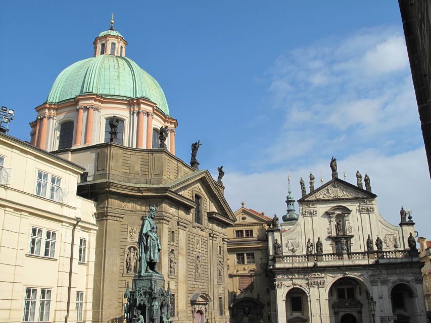 Prague: Vintage Car Ride and Walking Tour - Finishing in Old Town Square