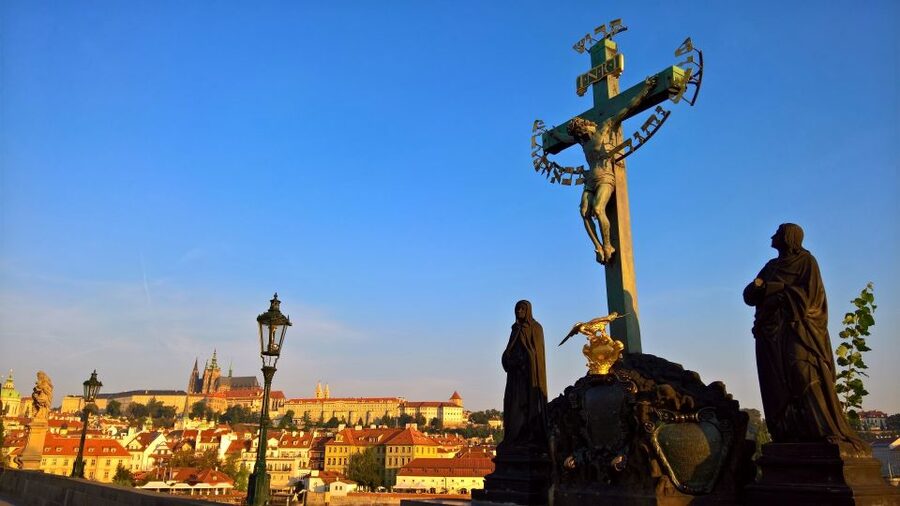 Prague: Vintage Car Ride and Walking Tour - Who Will Get the Most From This Tour?