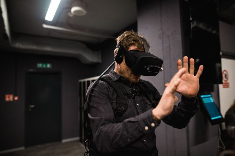 Prague: Virtual-Reality Time-Travel Experience to 1593 - Ten minutes of arcade play first