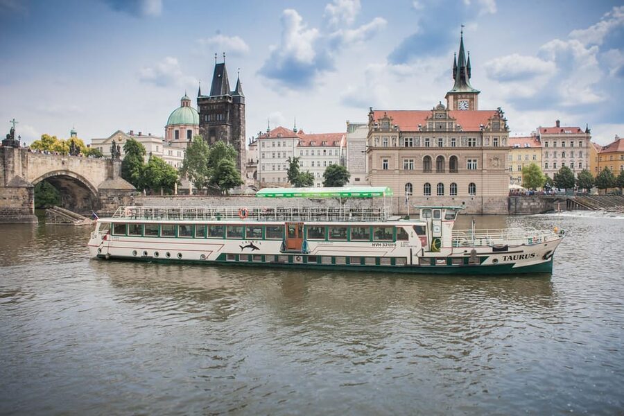 Prague: Vltava River Evening Dinner Cruise - Old Town lights from the river