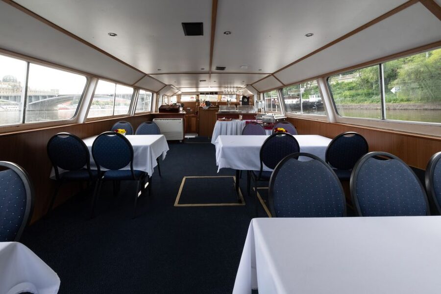 Prague: Vltava River Private Boat Party with Drinks - Key Points to Know Before You Book