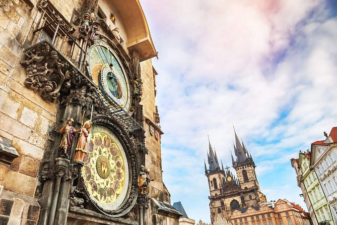Prague Walking Tour 2,5h (Old Town, Jewish Quarter and Charles bridge) - A 2:30 pm start in Prague’s central streets