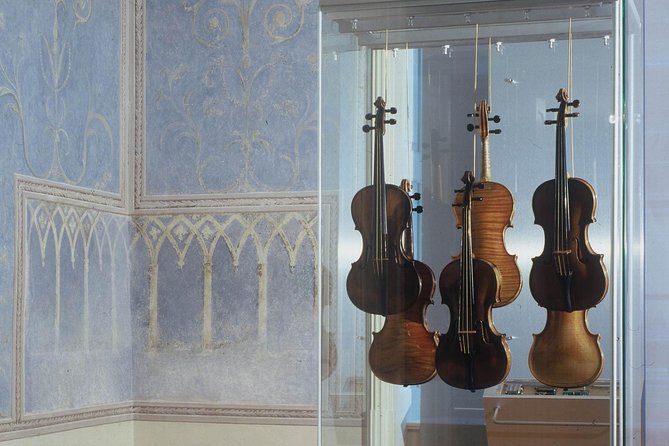 Prague Walking Tour Following in Mozart's Footsteps - Hradcany and the city’s upper districts