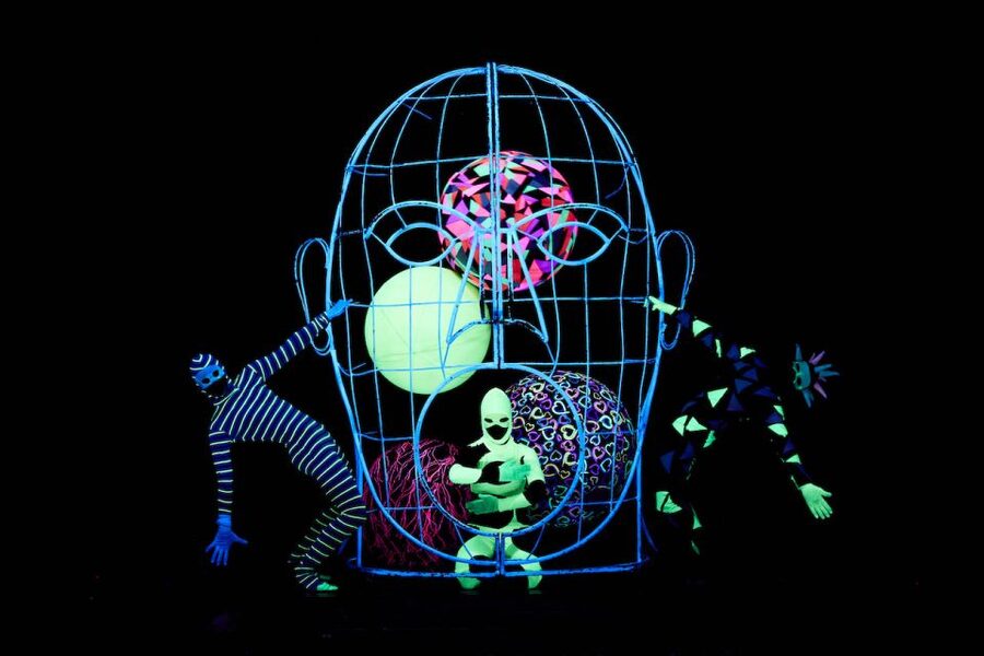 Prague: WOW Show Black Light Theater - The stage turns into a playground