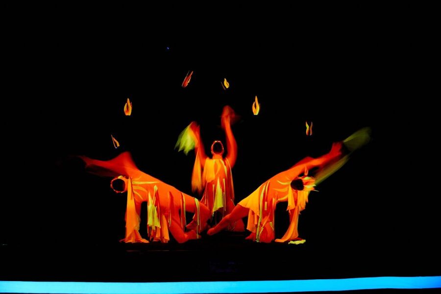 Prague: WOW Show Black Light Theater - Who will enjoy the WOW Show most?