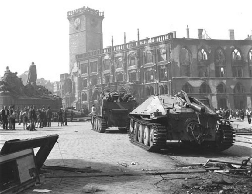 Prague: WWII Guided Tour & The Crypt of Operation Anthropoid - Guides who make or break the experience