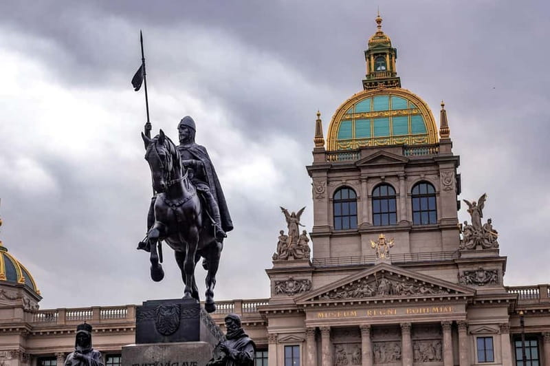 Prague: WWII Tour with Local Historian SMALL GROUP - The Prague uprising and the bombing of 1945
