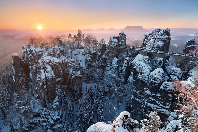 Pravcicka Gate & Bastei Bridge Winter National Park Tour from Prague - Reaching Pravcicka Gate through snowy Czech Switzerland
