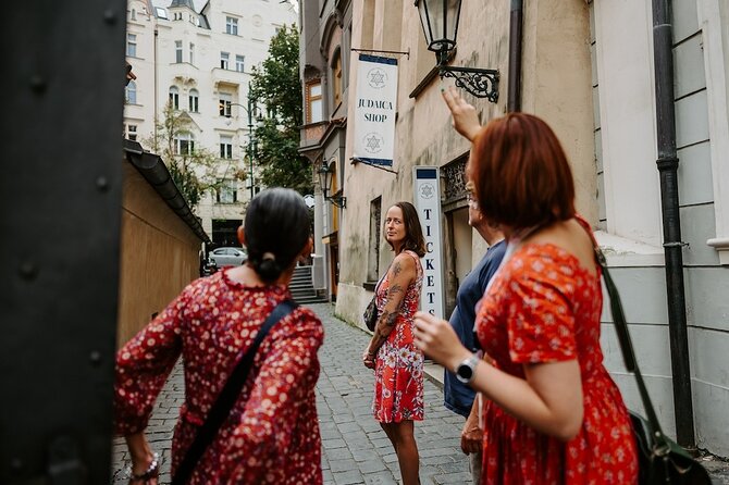 PRIVATE: 3h Stories of Prague Jewish Quarter Tour, drink included - The Old-New Synagogue mixes Gothic stone and Golem legend