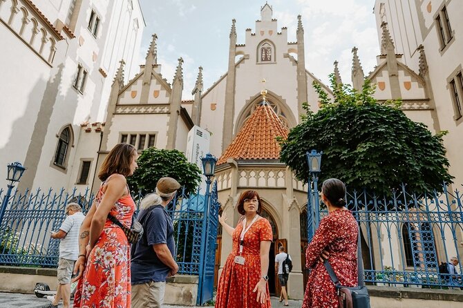 PRIVATE: 3h Stories of Prague Jewish Quarter Tour, drink included - Spanish Synagogue brings the visual drama