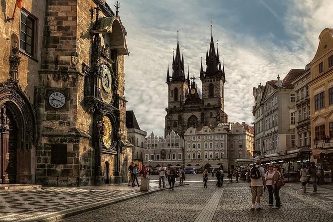 Private 4-hour City Tour of Prague with driver & official guide w/ Hotel pick up - A Useful First Look at Prague