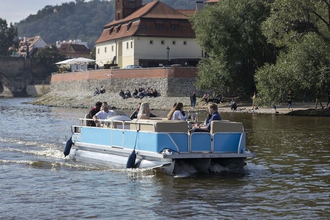 Private Boat Cruise With Unlimited Beer - Is $414.02 a Good Price for a Private Hour?