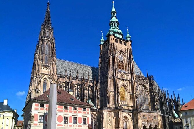 Private Custom Tour: Half-Day Tour of Prague Castle and Old Town - Staroměstské náměstí, Prague’s grand opening scene