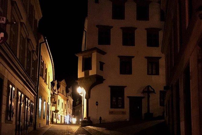 Private evening tour Cesky Krumlov Old Town and Castle area - Castle courtyards and Renaissance frescoes
