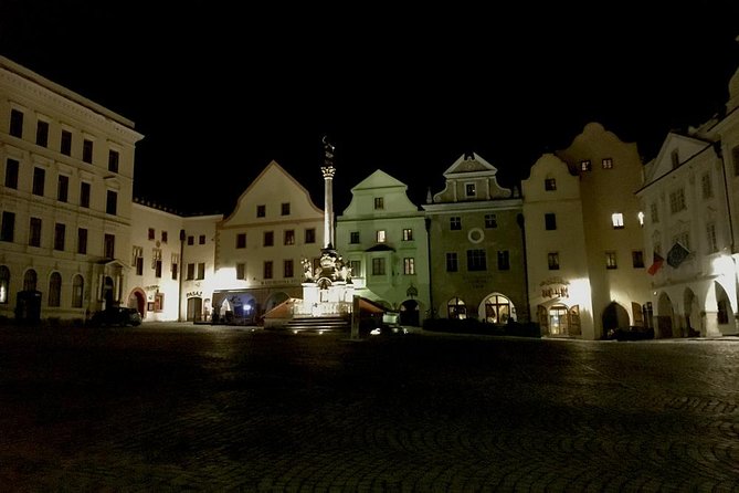 Private evening tour Cesky Krumlov Old Town and Castle area - St. Vitus Church in ten focused minutes