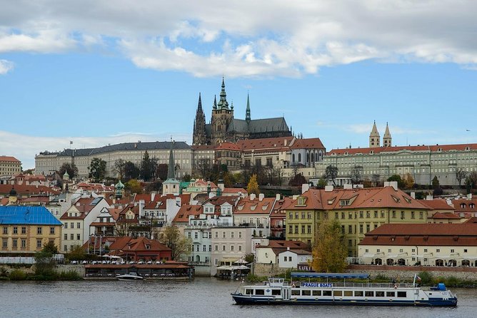 Private Half-Day Sightseeing Tour in Prague - What the four-hour schedule feels like