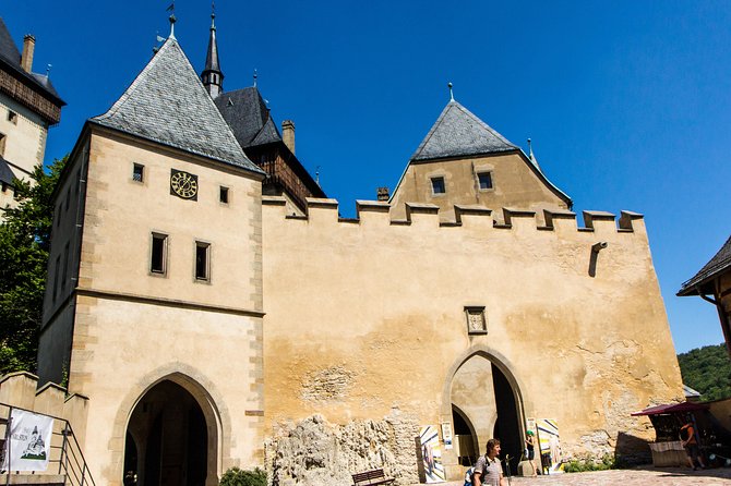 Private Karlstejn castle trip from Prague with Lunch & Admission - The one-hour Imperial Palace tour