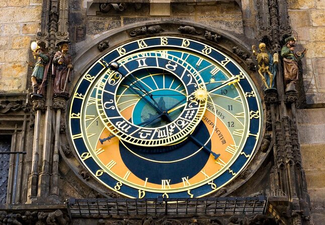 Private & Personalized Prague Night Tour with a Local Guide - Five things to know before booking