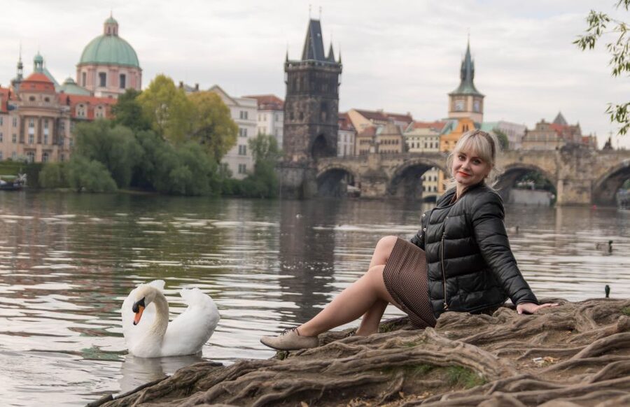 Private photoshoot in Prague - Posing help for couples, families, and solo visitors