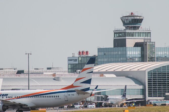 Private Prague Airport Departure Transfer - The driver matters more than the extras