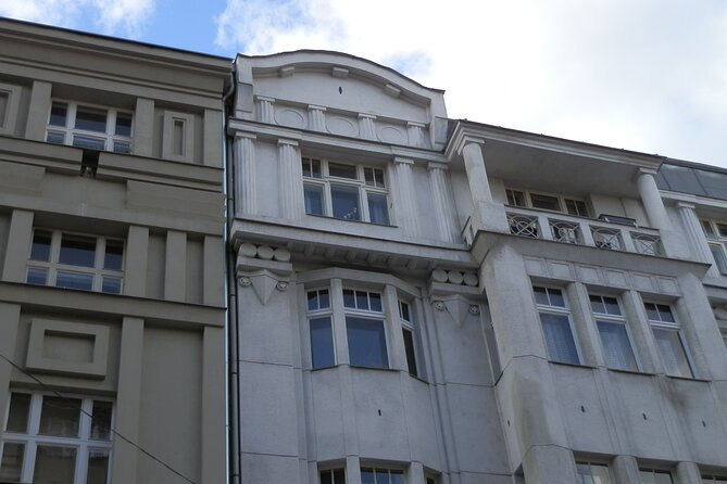 Private Prague Art Nouveau and Cubism Walking Tour - What the price means for your group