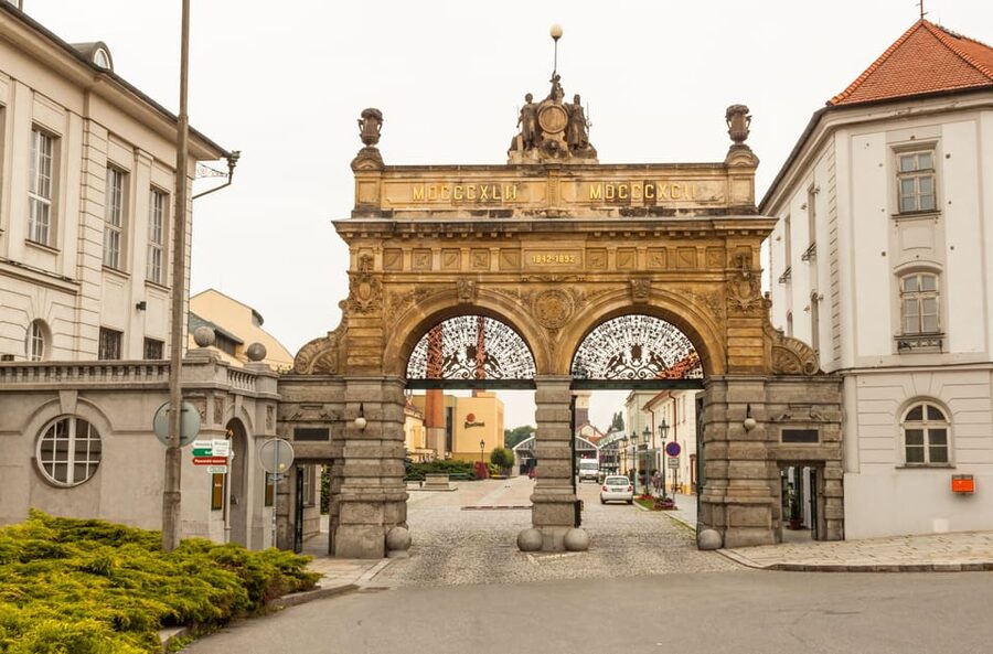 Private Tour to Pilsner Urquell from Prague - Should you book the private Pilsner Urquell tour?