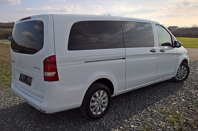 Private Transfer from Prague Airport to Prague City Hotels 1 - 7 pax - Group size, luggage, and vehicle comfort