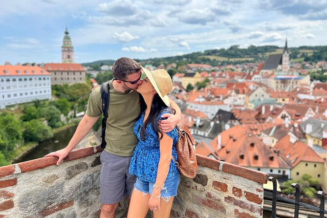 Private UNESCO Český Krumlov Trip from Prague with Local Guide - Castle Garden: a calm first look