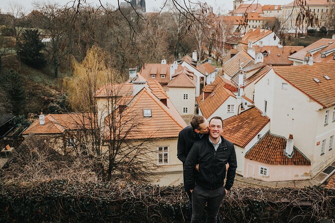 Private Vacation Photography Session with Local Photographer in Prague - Valdstejnska Zahrada Gardens for a softer setting